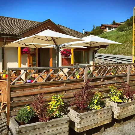Les Nuances